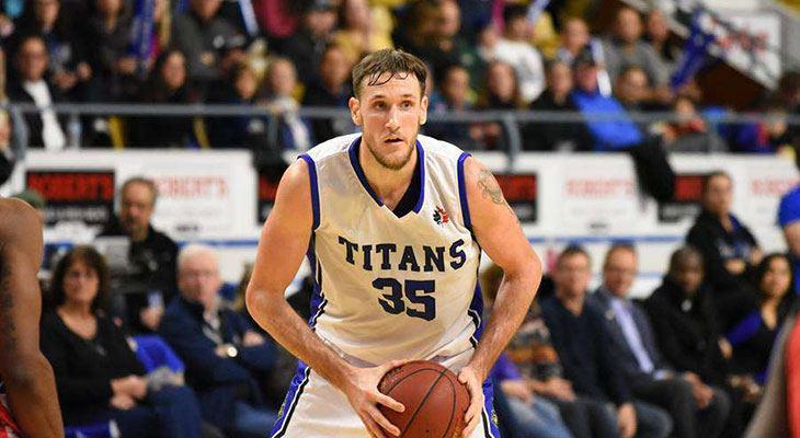 KW Titans’ # 35, Derek Hall
